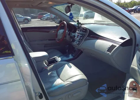 2011 Toyota Avalon z USA, uszkodzony, nr VIN 4T1BK3DB4BU383738